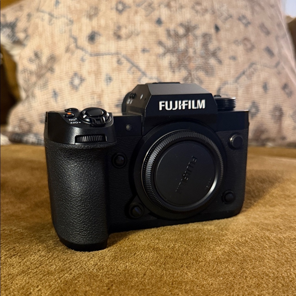 Fujifilm X-H2 Black Mirrorless Camera Body